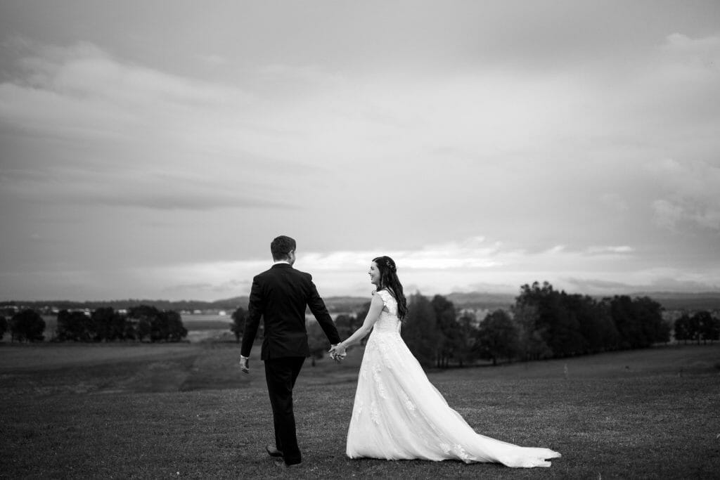choosing the best wedding photographer